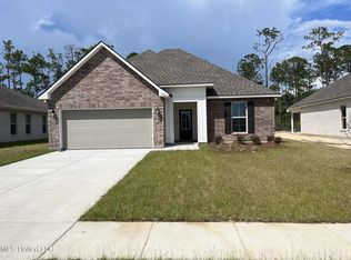 7756 Claymont Cir, Ocean Springs, MS 39564