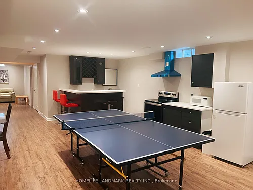 8 Stony Hill Blvd Photo 1