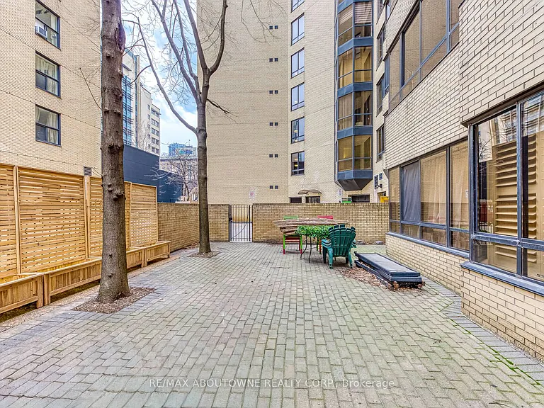 211 Saint Patrick St #106 — Photo 17