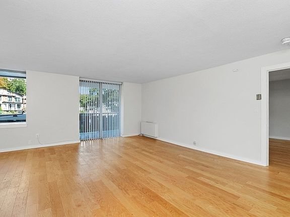 4th image of 280 Boylston St APT 203