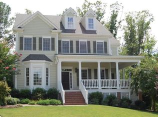 203 Kennondale Ct, Cary, NC 27519