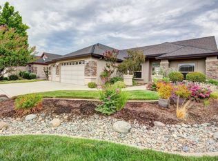 1445 Harbor Ct, Redding, CA