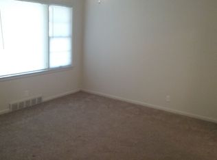 10401 E 40th St, Kansas City, MO 64133
