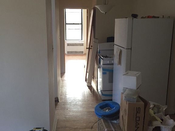3rd image of 2519 30th Dr APT 2C