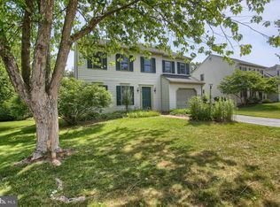 15 Aspen Cir, Elizabethtown, PA 17022