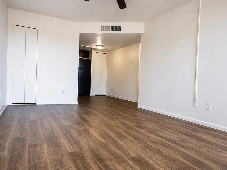 North Mountain Foothills Apartments — Photo 17