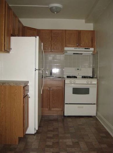 2nd image of 117 S Chester Rd APT 306