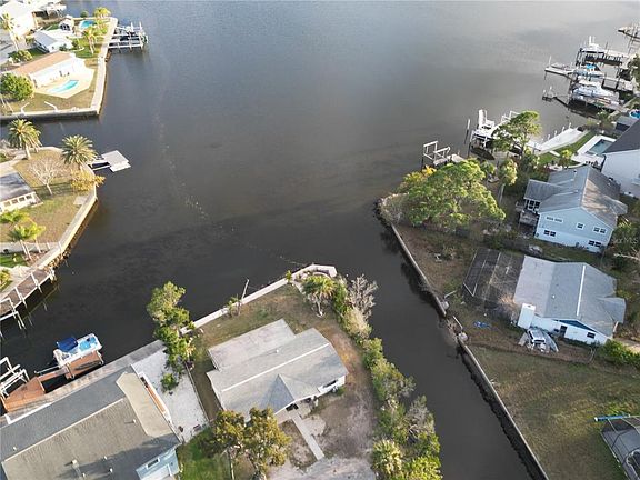 5th image of 8402 Damen Ln