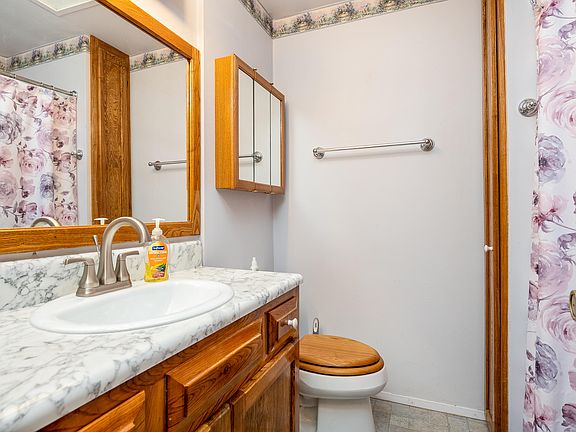 3rd image of 1000 Lawrence Ln