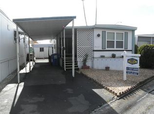 560 Flamingo Rd, Santa Rosa, CA 95403