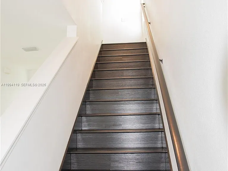 105 Lacewing Pl — Photo 14