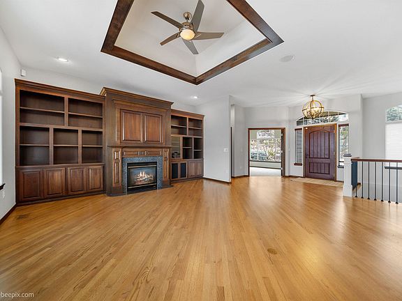 4th image of 1405 N King James Ln