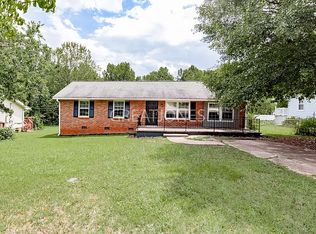 300 Springwood Dr, Gaffney, SC 29340