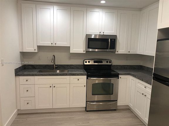 3rd image of 11051 SW 79th Ave #11051