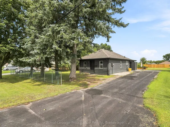 161 University Ave, Belleville, ON K8N 4Y4