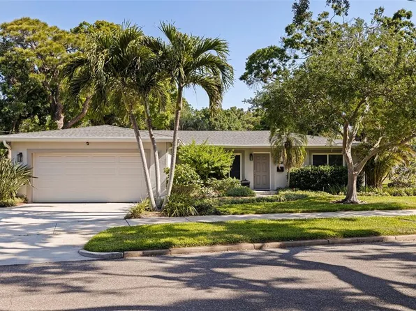 301 62nd Ave S, Saint Petersburg, FL 33705