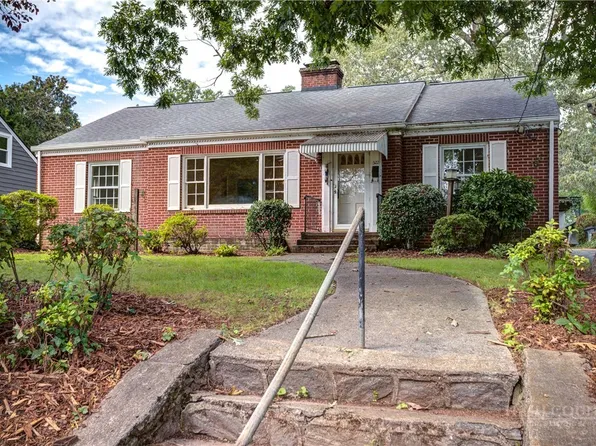 522 Kentwood Street, Lenoir, NC 28645