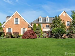 14 Sparrow Dr, Princeton Junction, NJ 08550