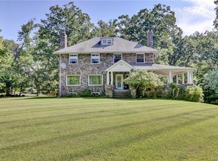 132 Smith Clove Rd, Central Valley, NY 10917