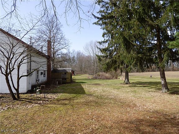 4th image of 7970 Highland Ave