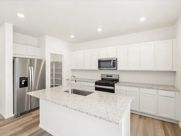 7352 27th Street Ln, Greeley, CO 80634