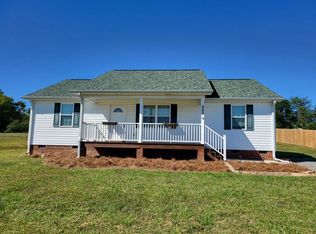 882 Austin Rd, New London, NC 28127