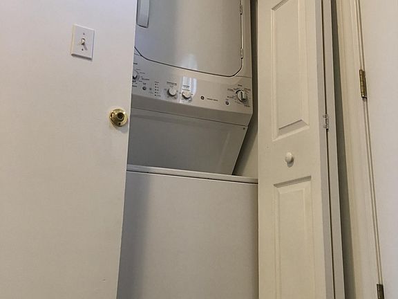 5th image of 3806 W Belle Plaine Ave APT 3