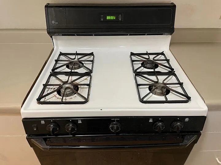 3 bed, $1,249 — Photo 4