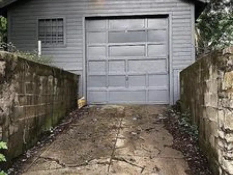 1601 Oakley Ave — Photo 16