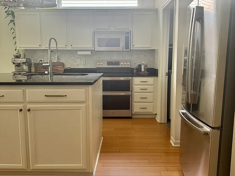 1109 Clairmonte Dr — Photo 9