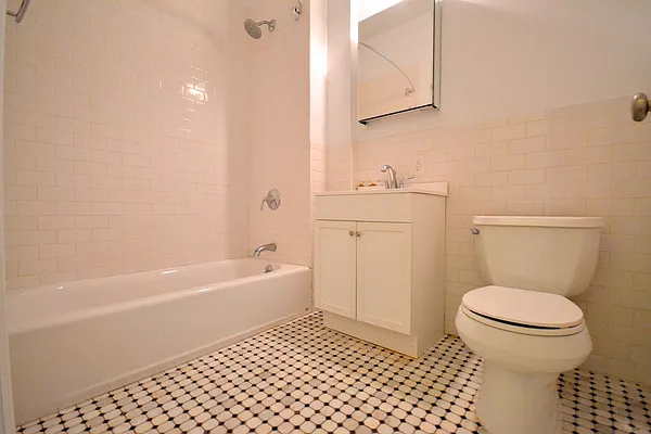 Rented by Bold New York | media 42