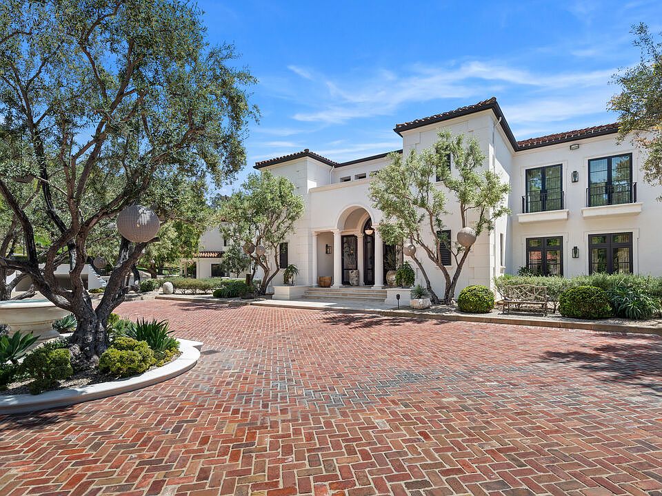 9904 Kip Dr, Beverly Hills, CA 90210 | MLS #25555899 | Zillow