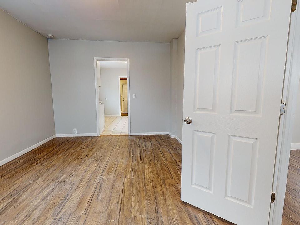 1st image of 2505 Tate Ave