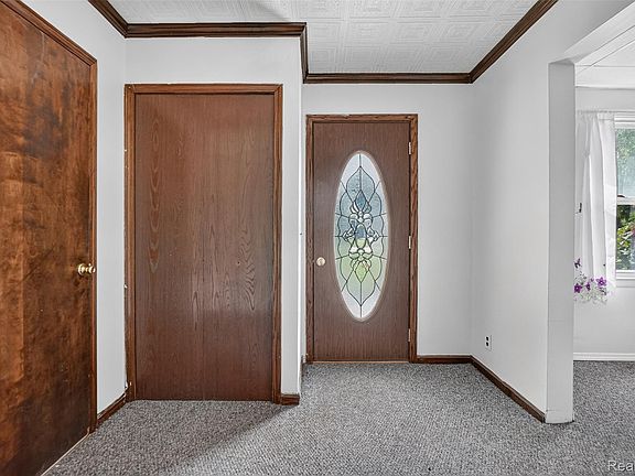 5th image of 1832 Tamm Ave