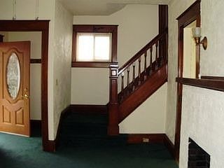 2nd image of 113 Cayuga Ave