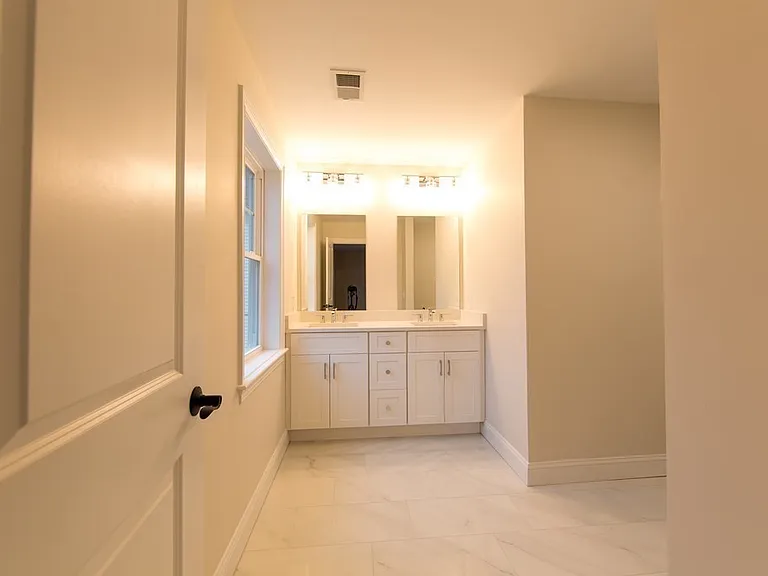 101 Oakdale Ave #1 — Photo 10