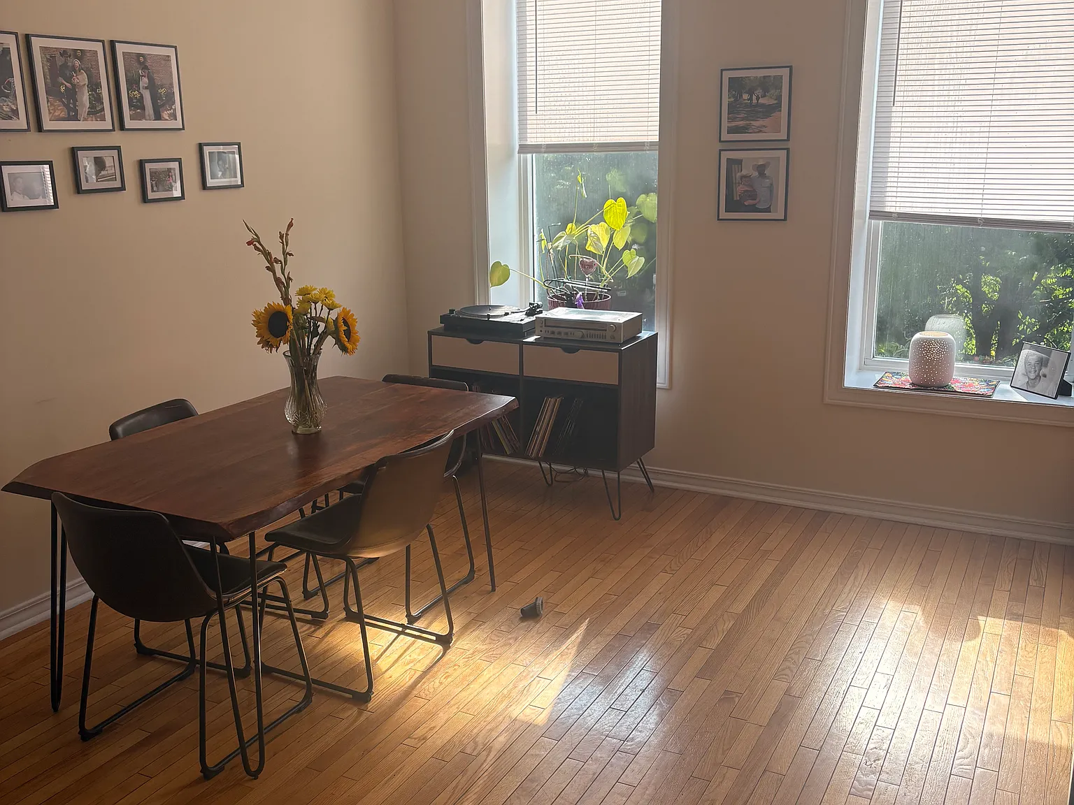 2 bed, 1350 sqft, $3,315 — Photo 3