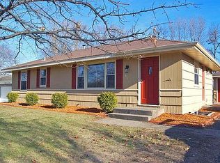 8507 Hadley Ave S, Cottage Grove, MN 55016