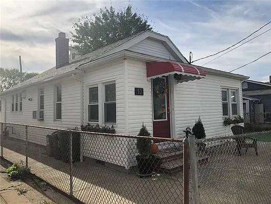 Sold by Momentum Real Estate LLC | media 31