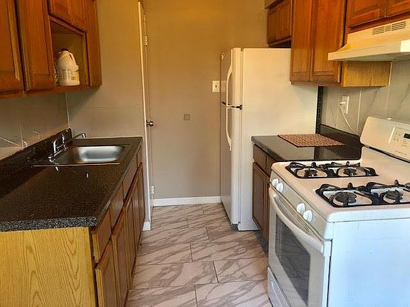 2nd image of 345 Lincoln Ave APT 11