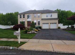 29 Stratton Rd, Matawan, NJ 07747