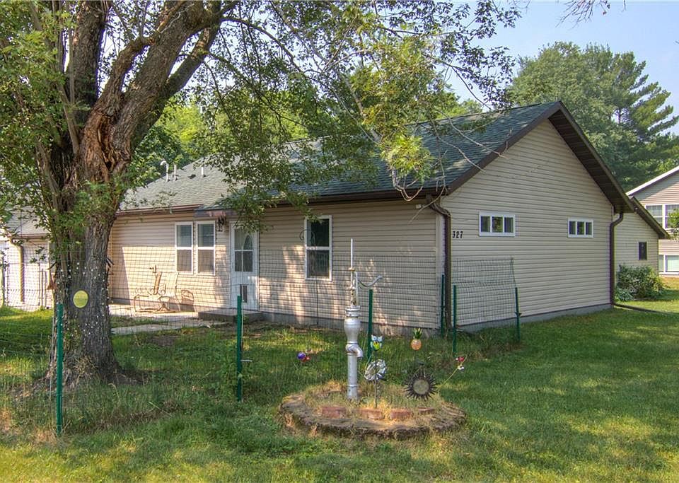 327 1st Avenue Chippewa Falls WI 54729 Zillow