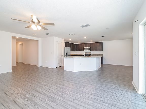 4th image of 317 Kensington View Dr