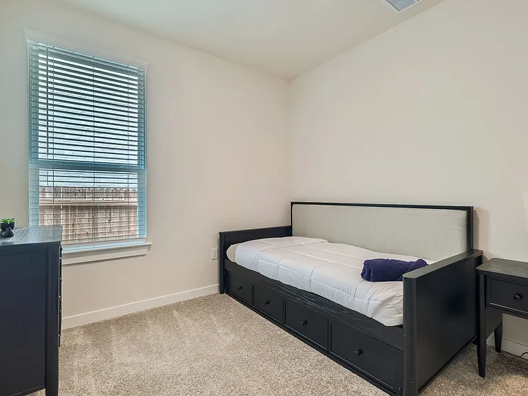 10710 Saleh Cor — Photo 35