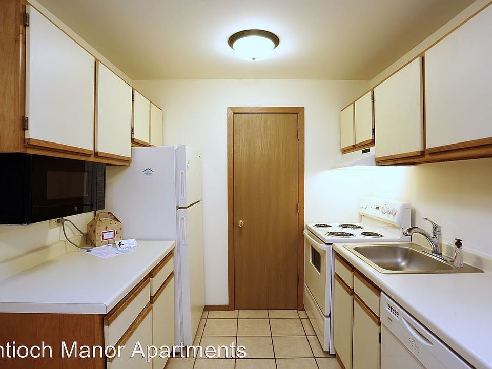 1st image of 398 Donin Dr APT 305