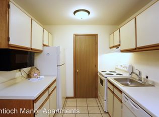 403 Donin Dr APT 106, Antioch, IL 60002