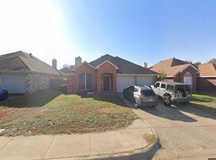 8516 Sabinas Trl, Fort Worth, TX 76118
