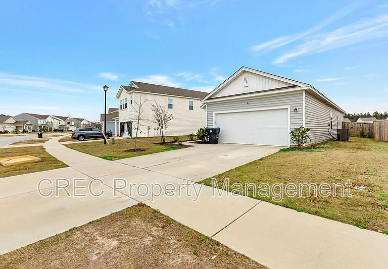 475 Pender Woods Dr — Photo 29