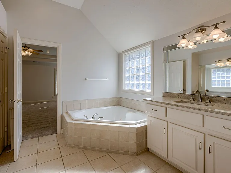 18074 Mayberry St — Photo 25