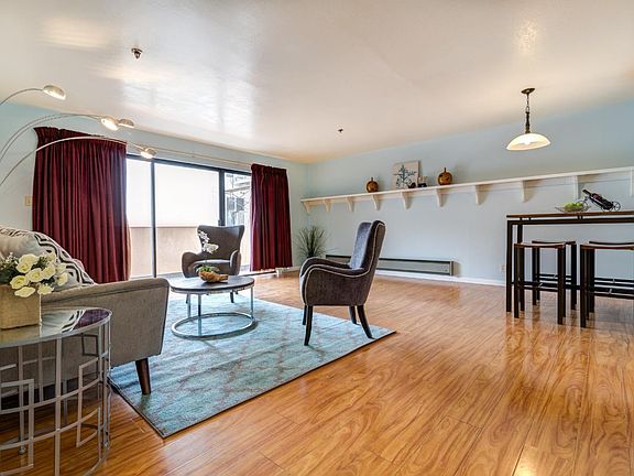 5th image of 405 91st St APT 20